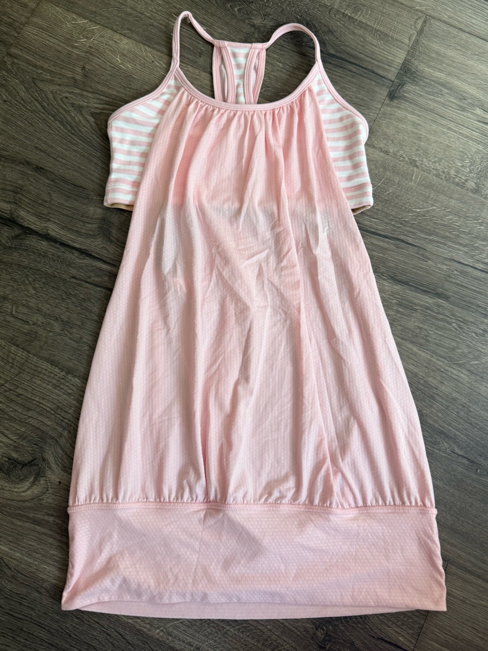 Lululemon No Limit Tank
Pig Pink Heathered Pig Pink White size 4 style W1575S